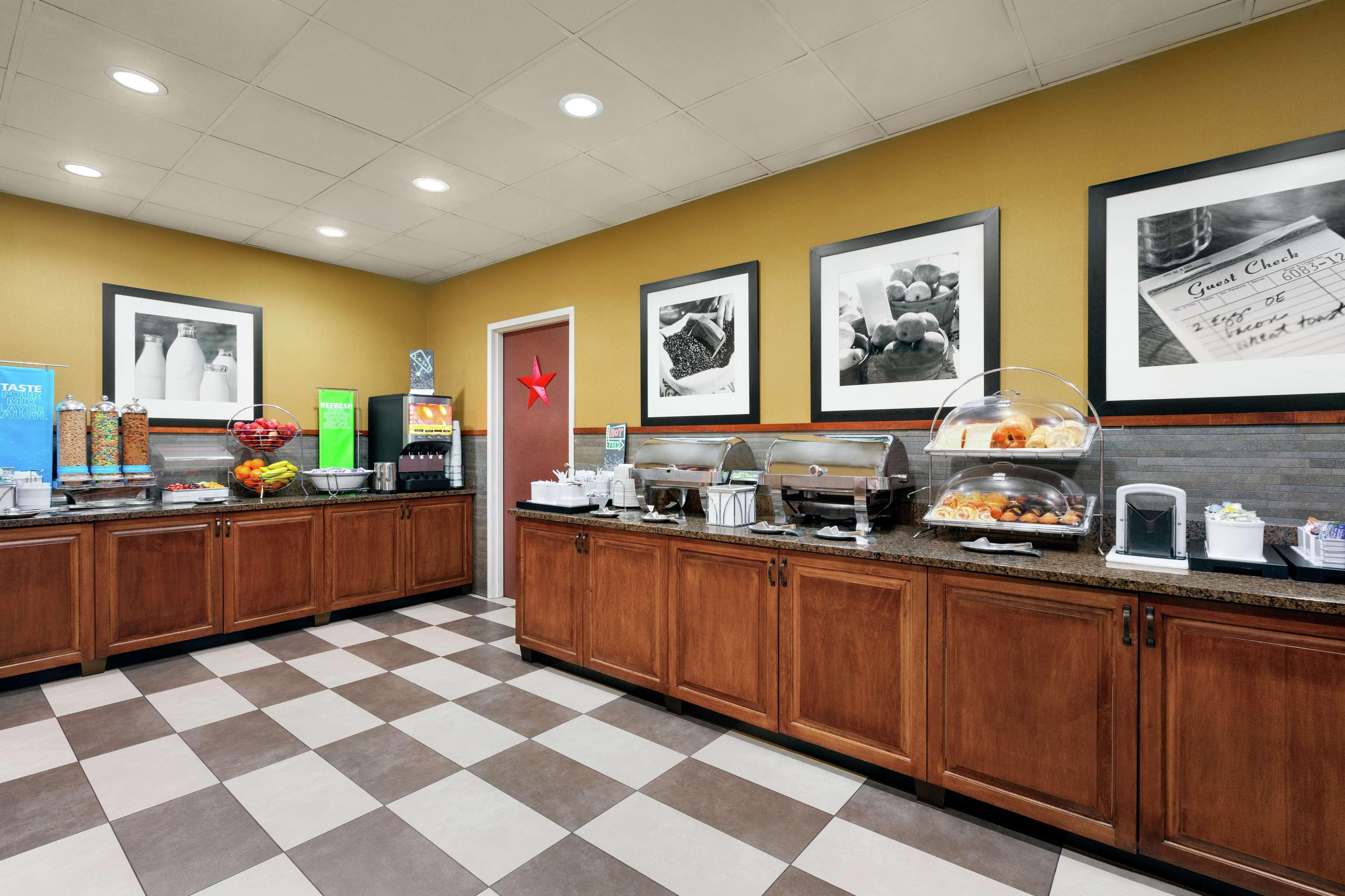 Hampton Inn & Suites Dallas-Mesquite Bagian luar foto