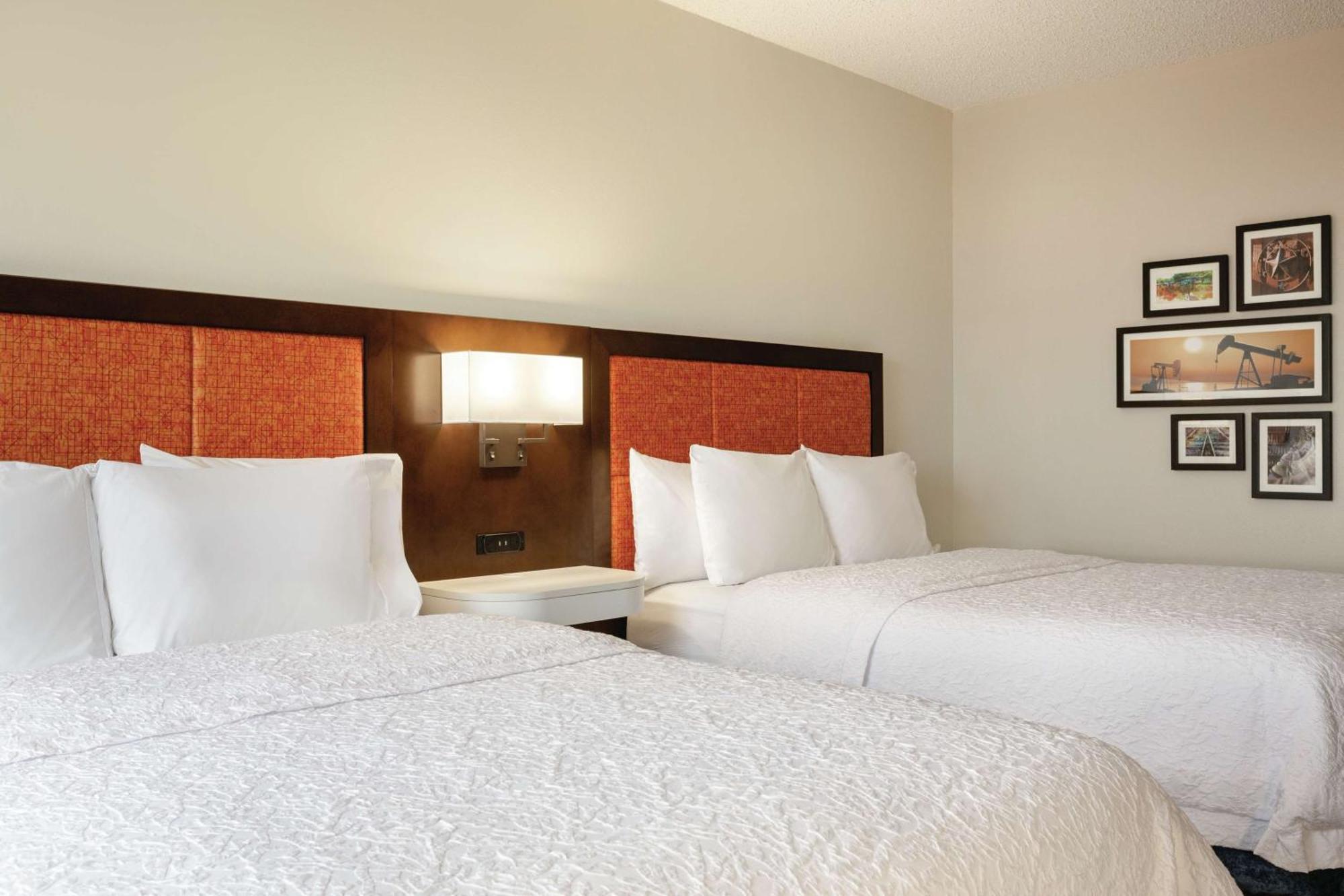 Hampton Inn & Suites Dallas-Mesquite Bagian luar foto